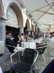 Xtrallusion photo gallery of Italy. Photos, pictures, images and photographs of the Italian Rivieras, the Italian Lakes, the Italian Alps, the Cinque Terre, the Amalfi coast and some of the most beautiful corners of Italy. Plus photos of Italian cities such as Pisa, Milan, Genoa and Rome.